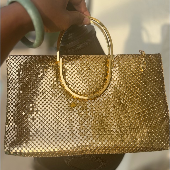 GOLD TONE CHAIN MAIL HANDBAG - Picture 5 of 7